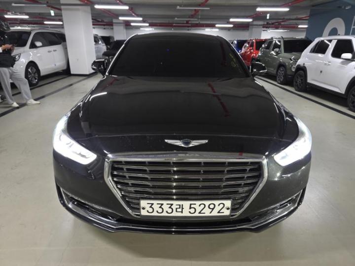 Genesis EQ900 3.8 GDI Luxury