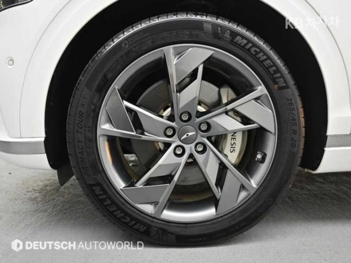 Genesis GV70 ELECTRIFIED EV Base Type 6