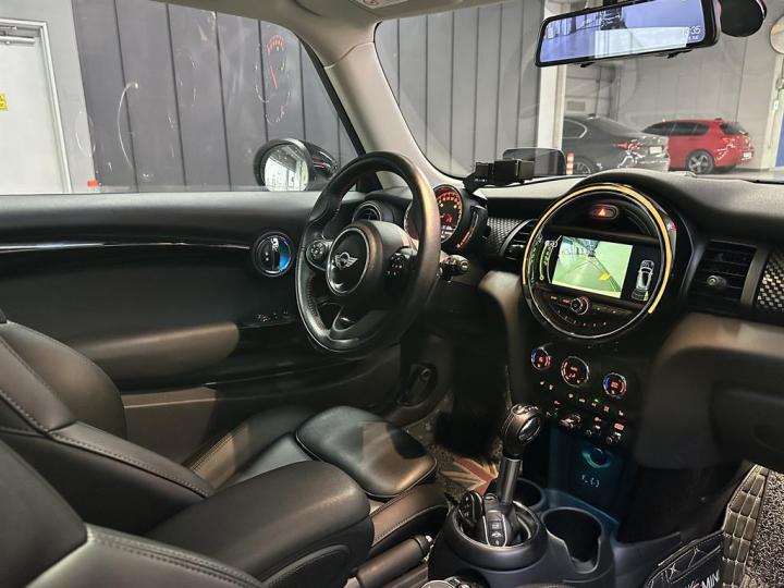 Mini Cooper 3 Duo S 2.0 Base Type 9