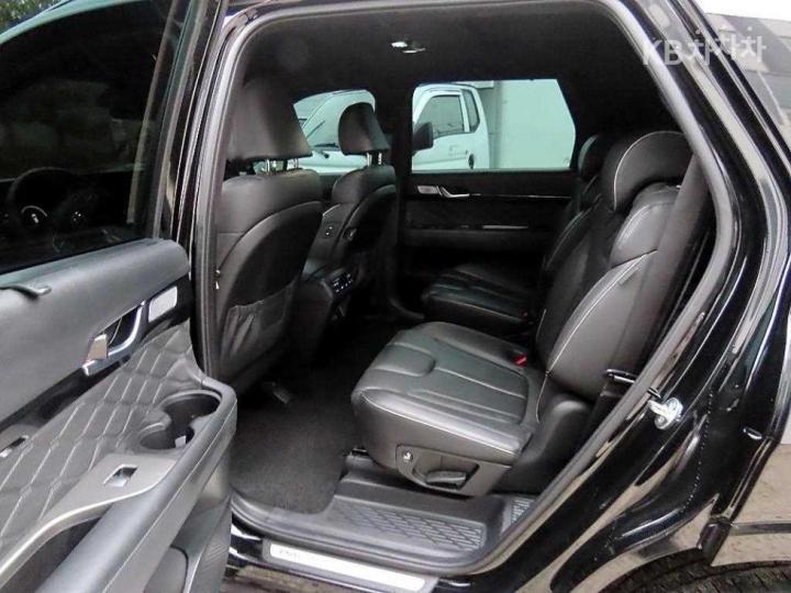 Hyundai Palisade 2.2 Diesel Calligraphy 7