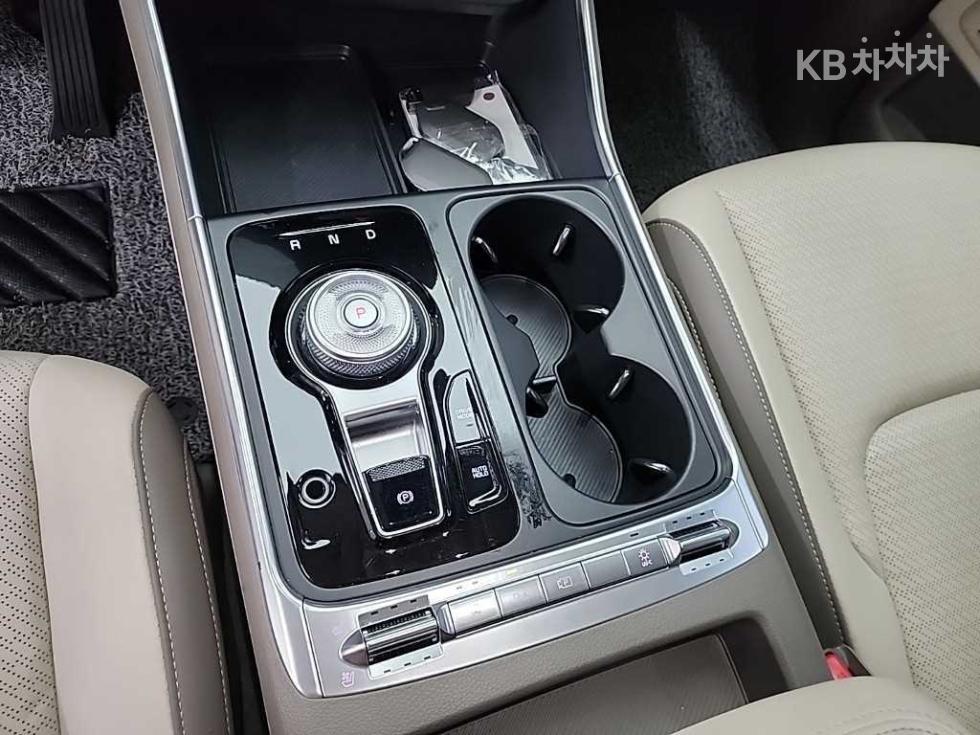 2025 - kia carnival