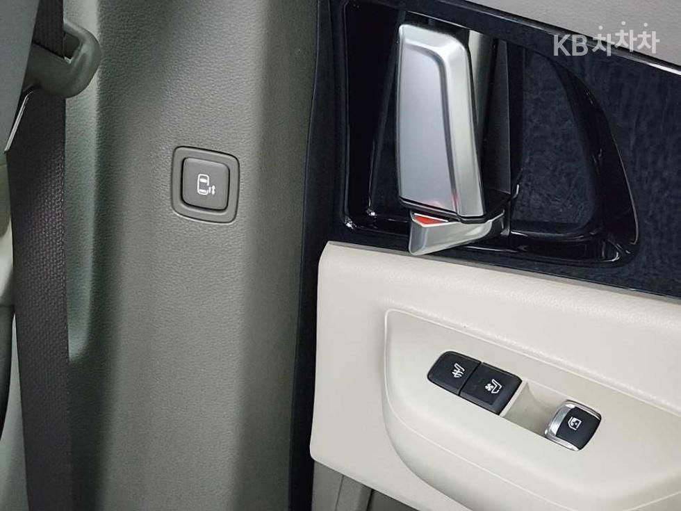 2025 - kia carnival