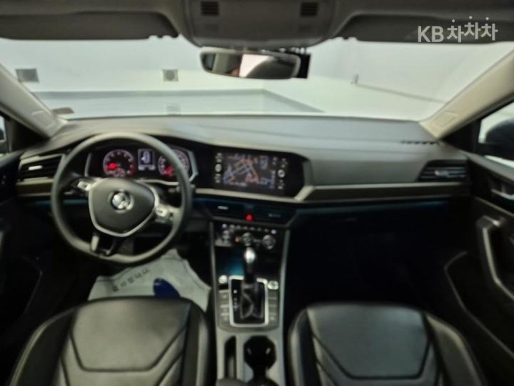 Volkswagen Jetta The 1.4 TSI Prestige 8