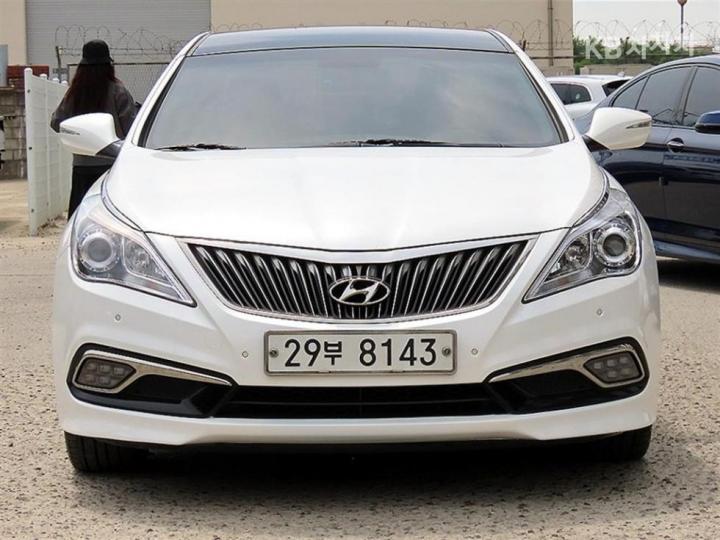 Hyundai Grandeur HG HG240 Modern 2