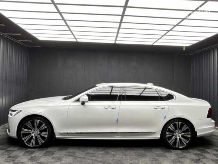 Volvo S90 B6 Inscription 3