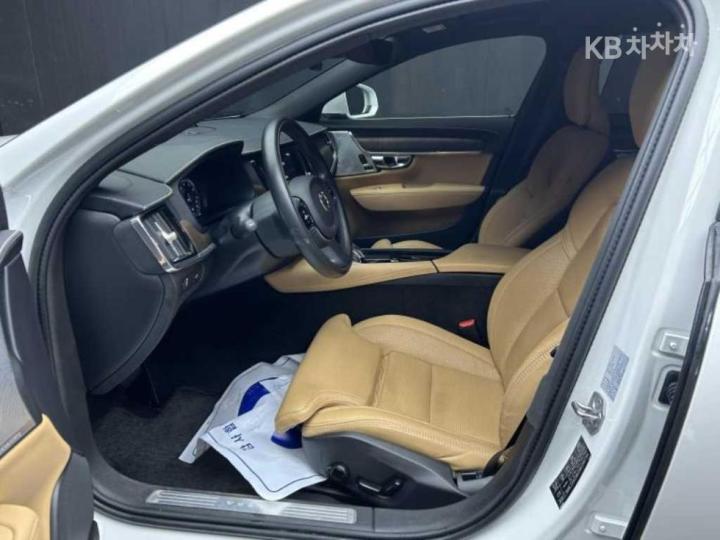 Volvo S90 B6 Inscription 7