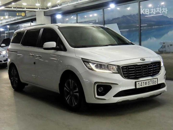 Kia Carnival 2.2 Diesel Luxury