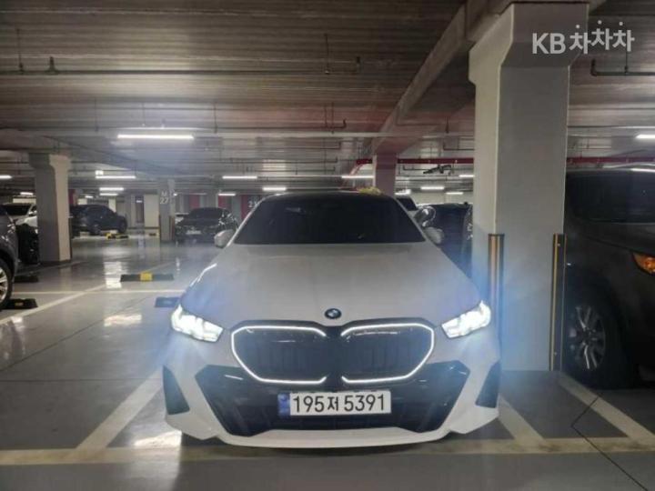 BMW 5 Series New G60 520i SE