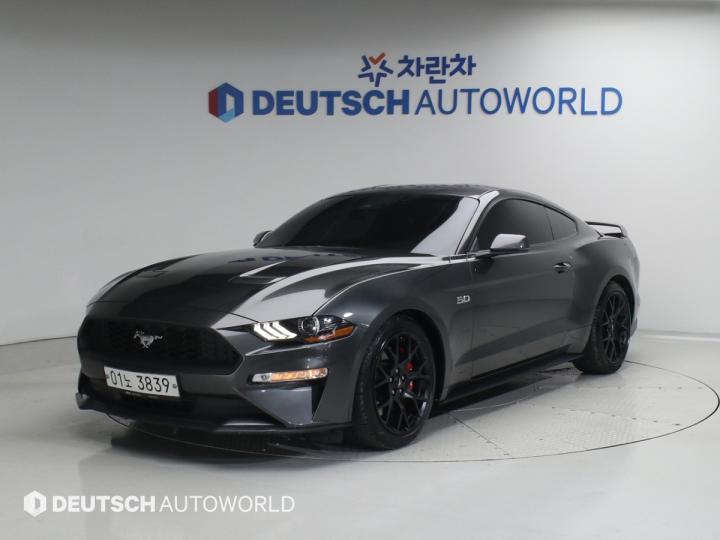 Ford Mustang Coupe Premium