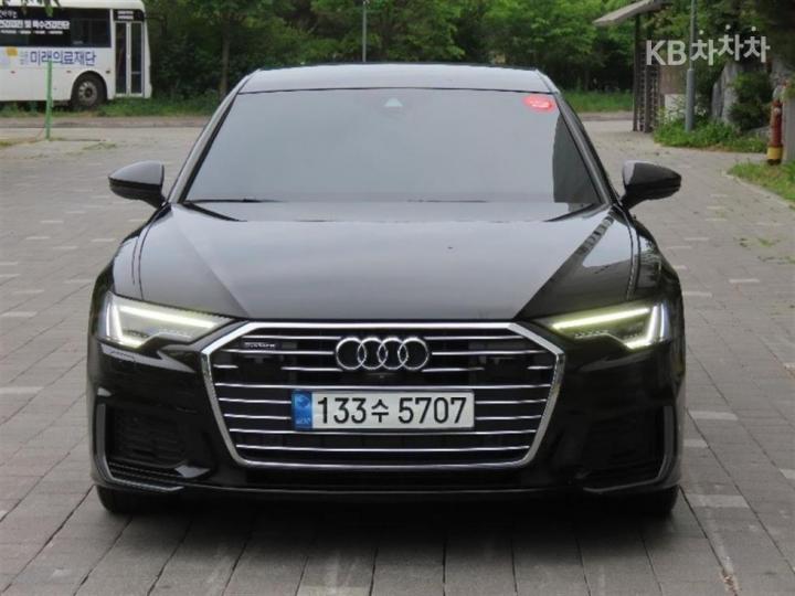 Audi A6 C8 45 TFSI Quattro Premium