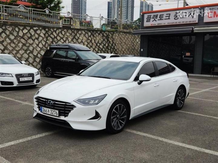 Hyundai Sonata DN8 2.0 Premium Family
