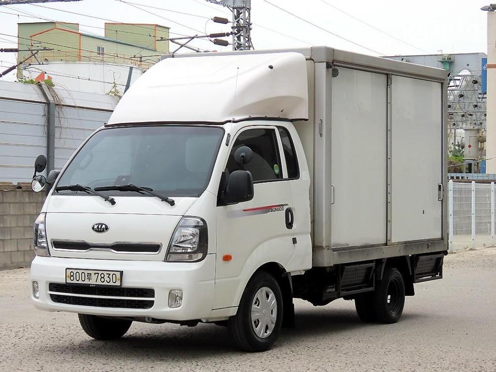 2020 - kia bongo iii