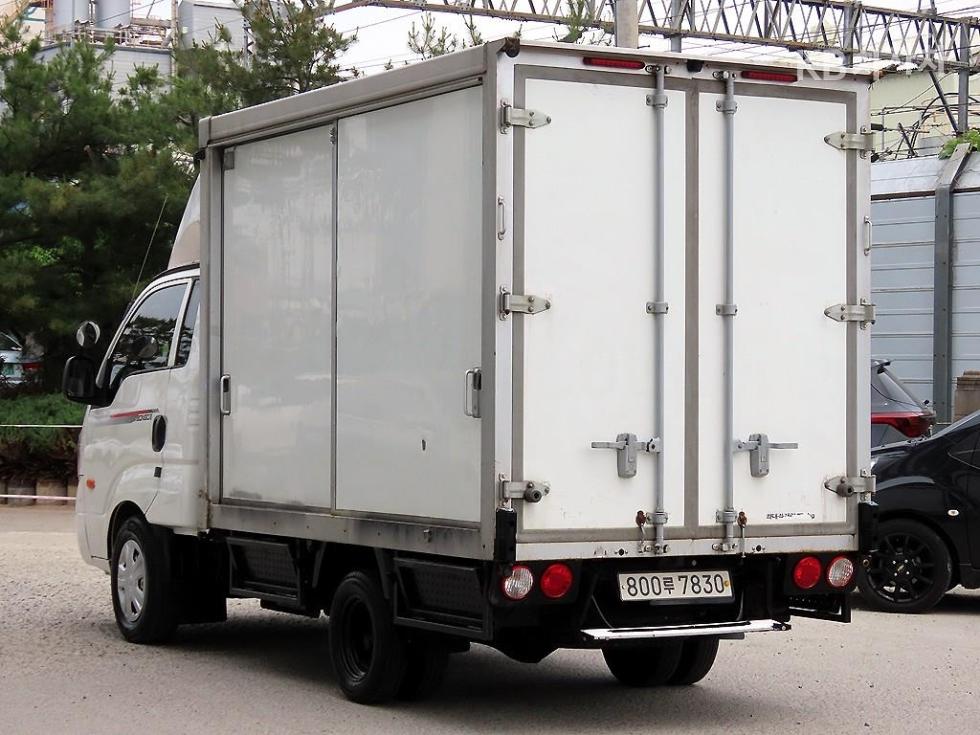 2020 - kia bongo iii