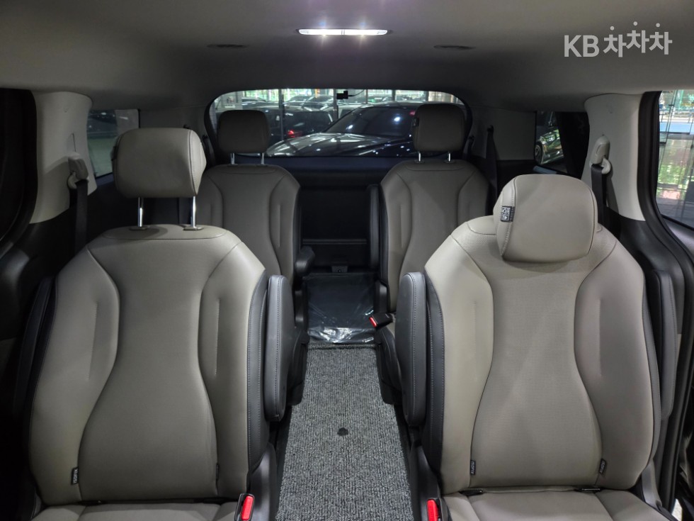 2025 - kia carnival