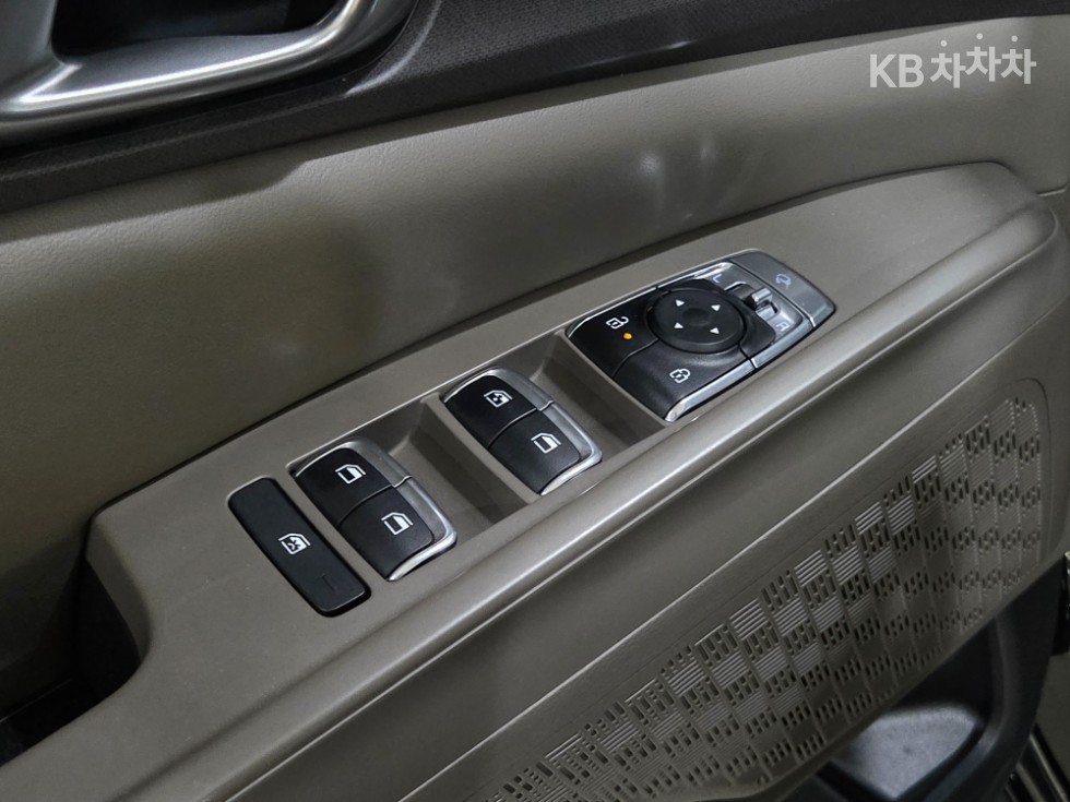 2025 - kia carnival
