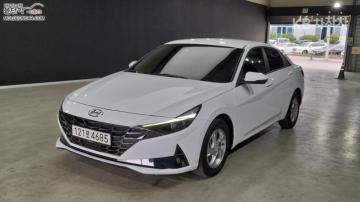 Hyundai Avante 렌터카 1.6 LPi — foto 1