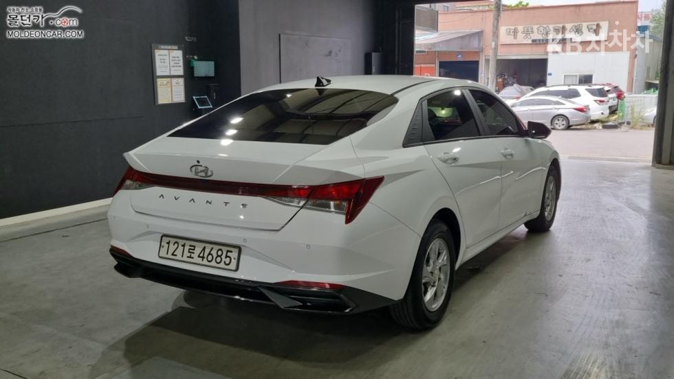 Hyundai Avante — miniaturë 2