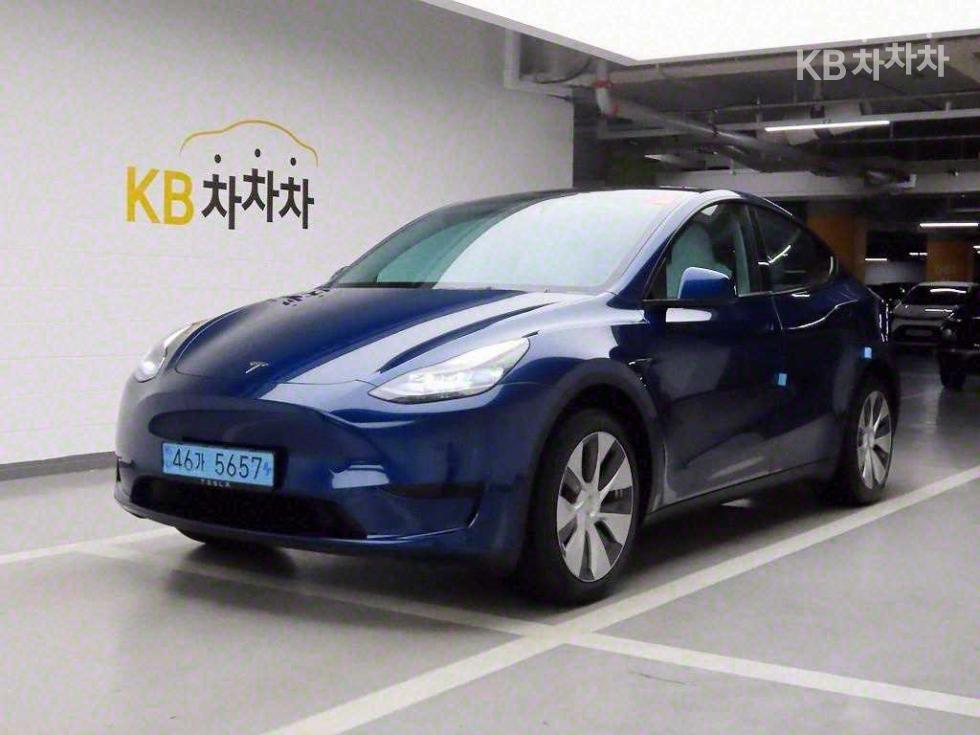 테슬라 Model Y RWD 기본형