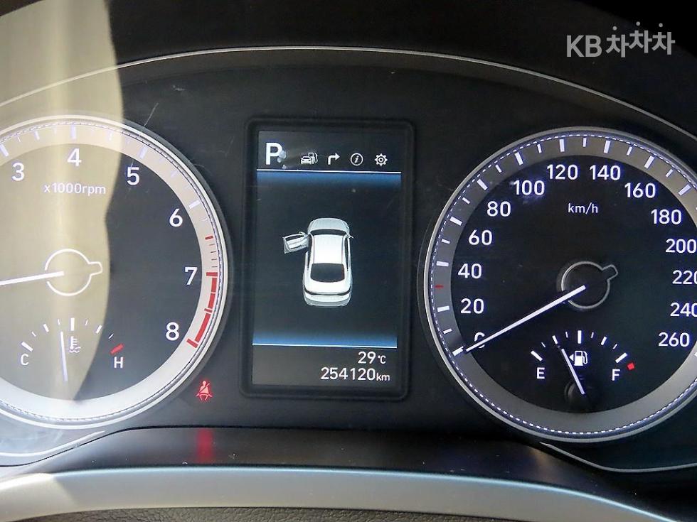 Hyundai Grandeur — miniaturë 9
