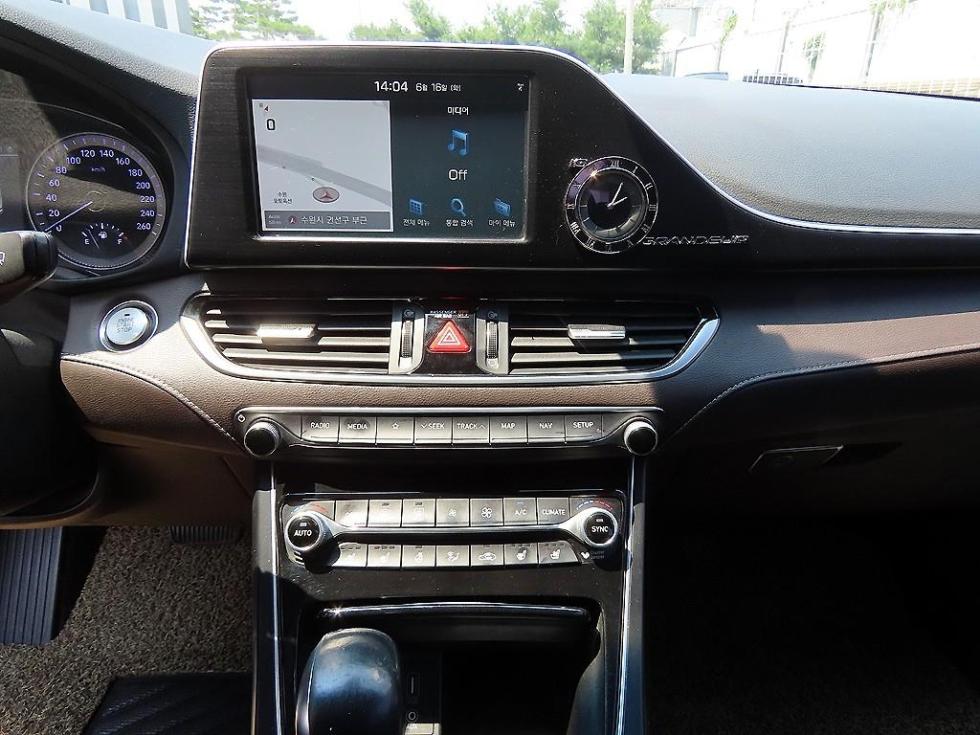Hyundai Grandeur — miniaturë 13