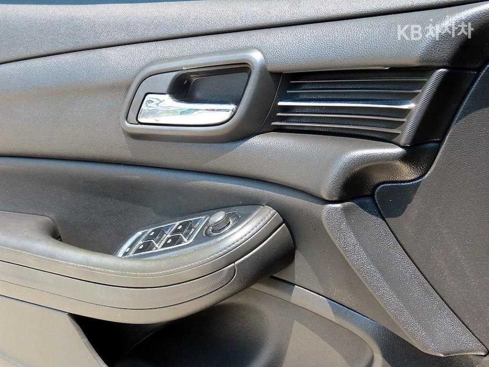 Chevrolet Malibu — miniaturë 11