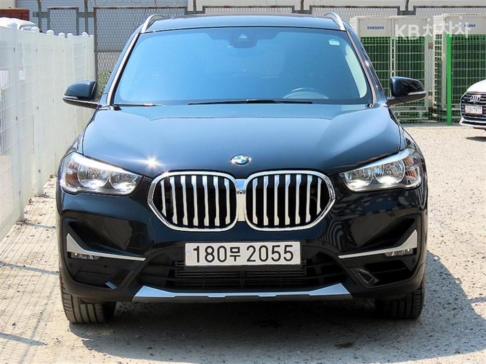 2022 BMW X1 xDrive 20i xLine SE