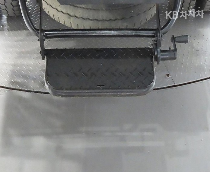 2016 - kia bongo iii
