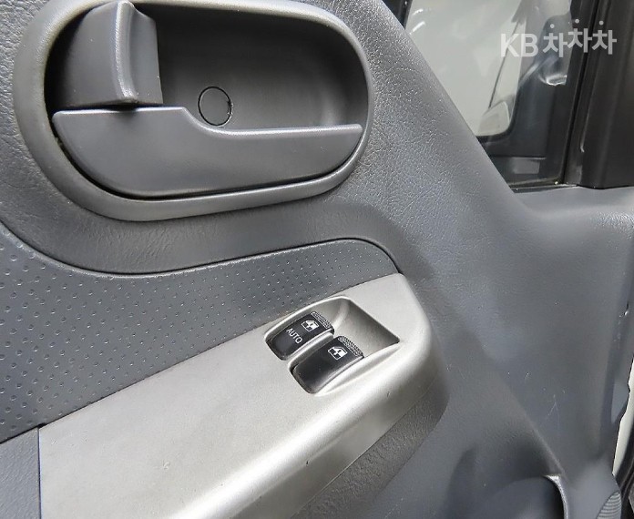 2016 - kia bongo iii