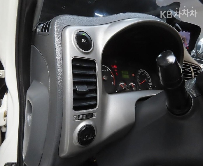 2016 - kia bongo iii
