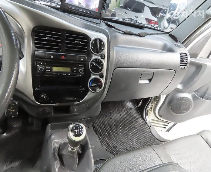2016 - kia bongo iii