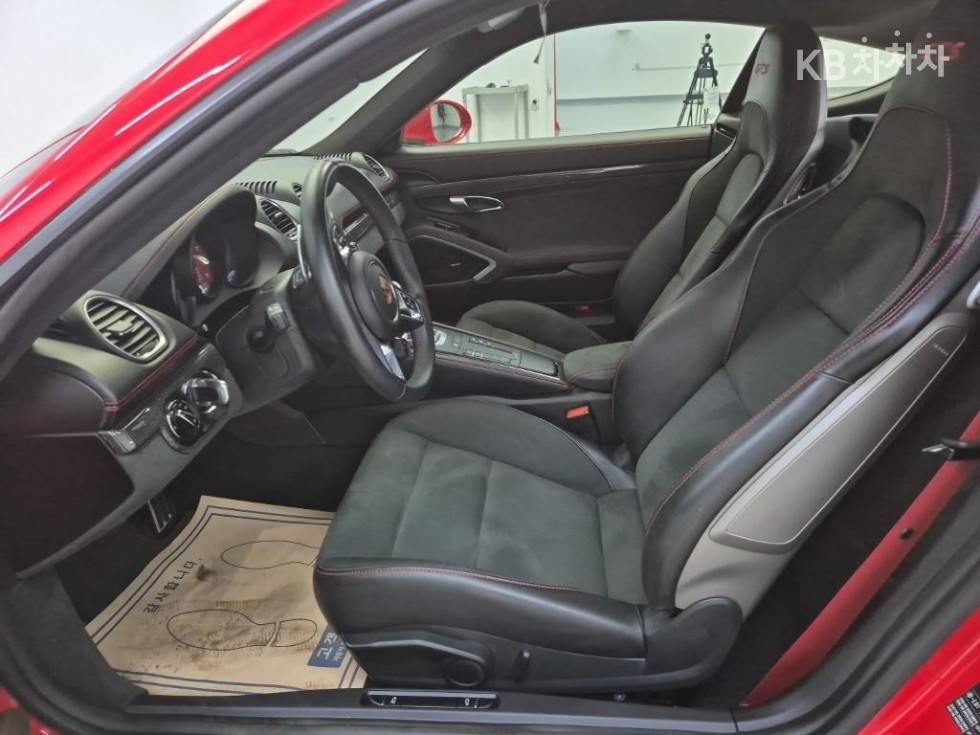 2024 - porsche cayman