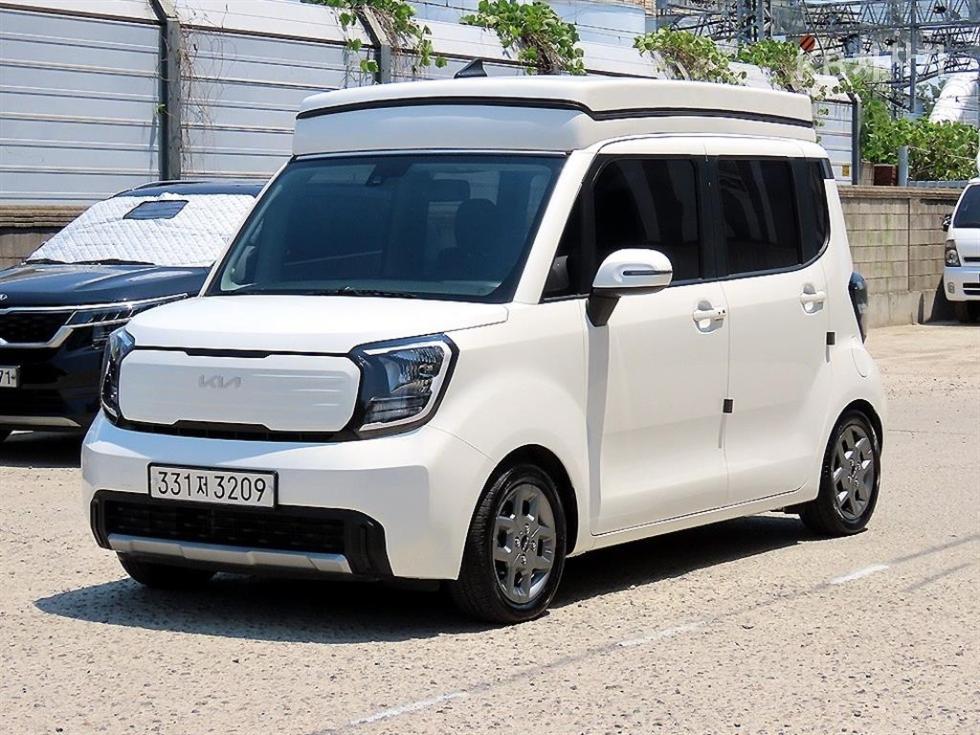 2023 - kia kia