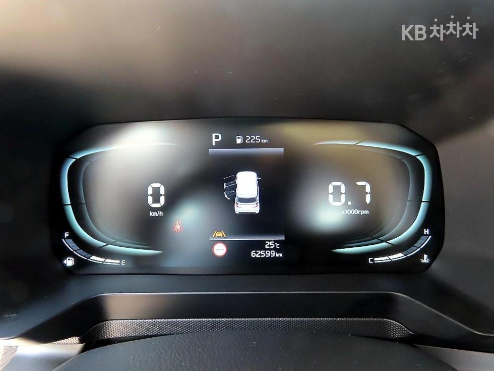 2023 - kia kia
