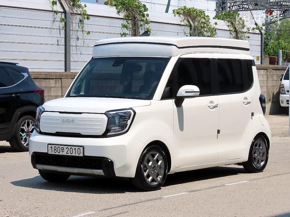 2023 - kia kia