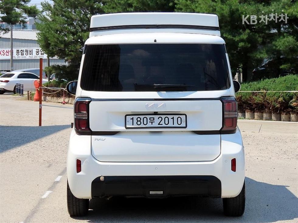 2023 - kia kia
