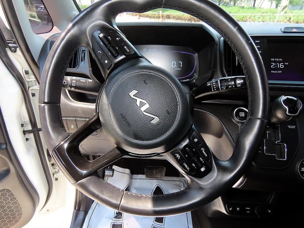 2023 - kia kia