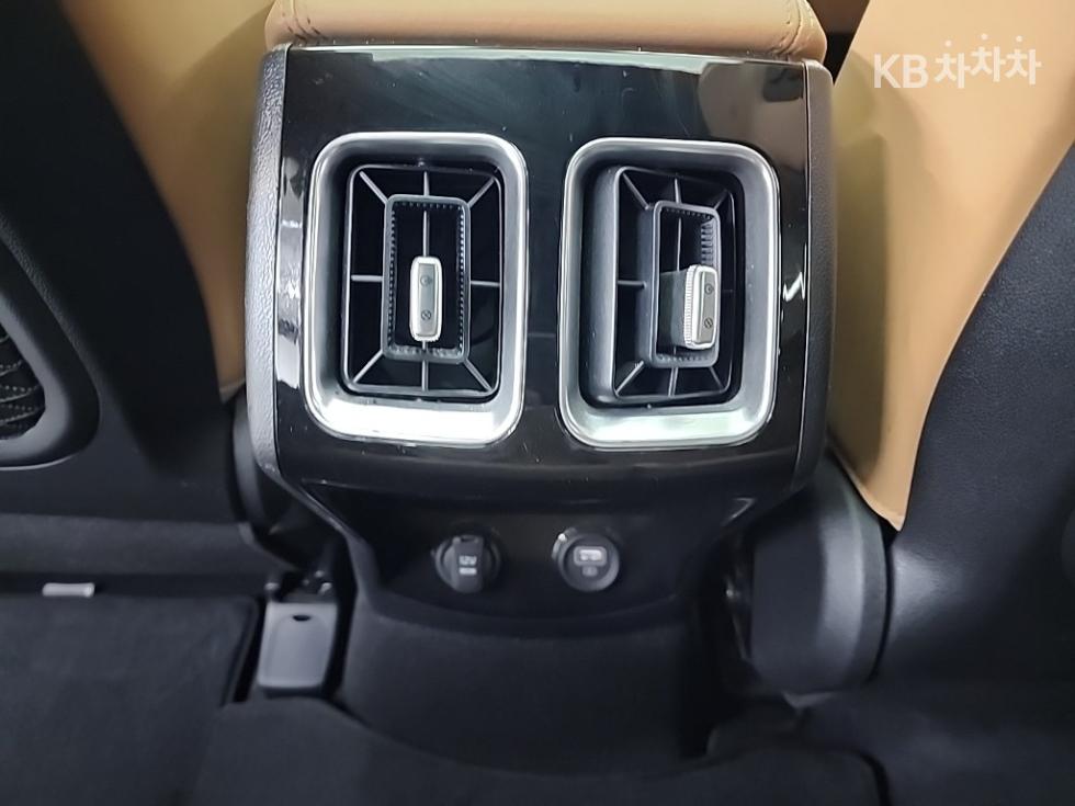 2023 - kia sorento