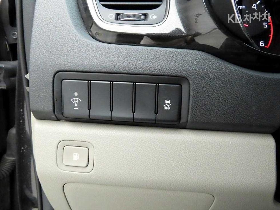 2019 - kia carnival