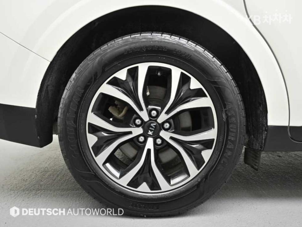 2021 - kia carnival