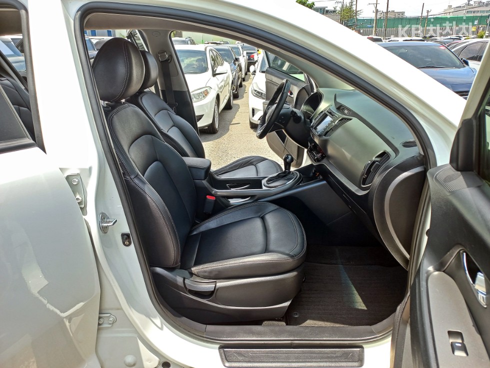 2012 - kia sportage