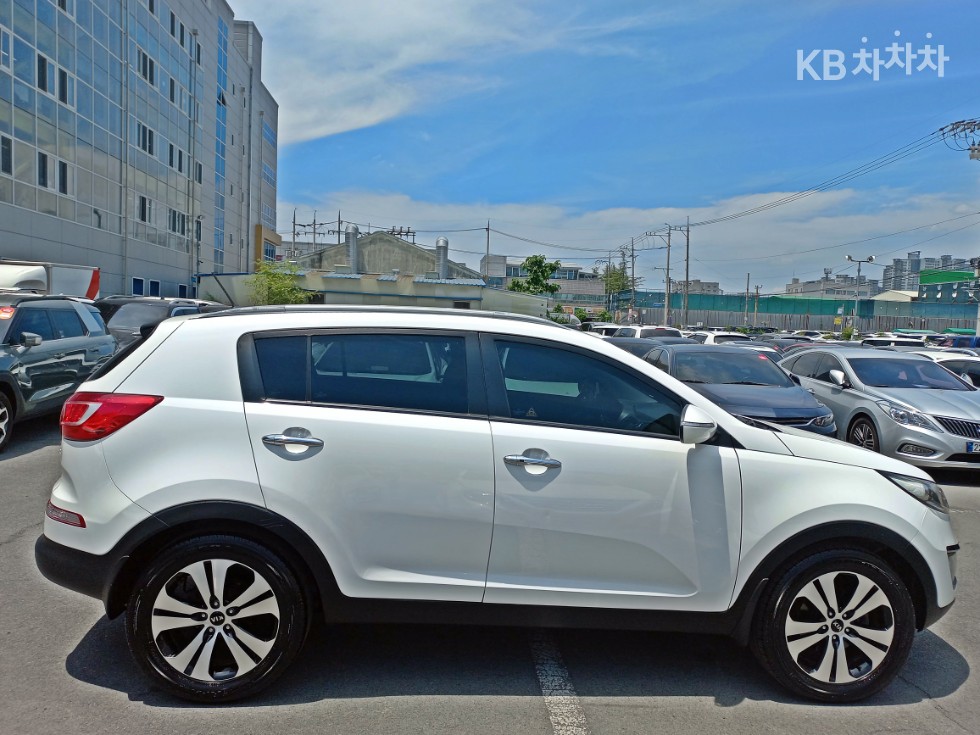 2012 - kia sportage