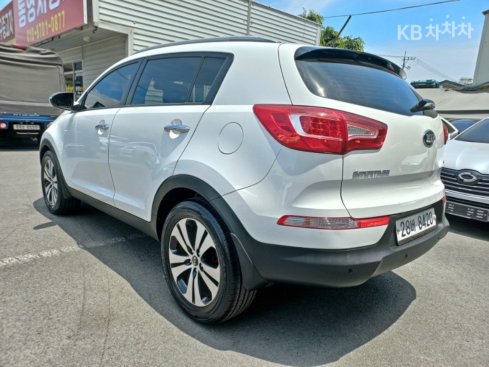 2012 - kia sportage