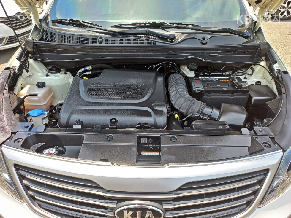 2012 - kia sportage