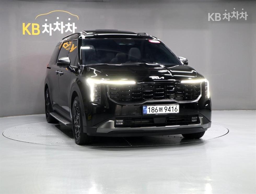 2025 - kia carnival