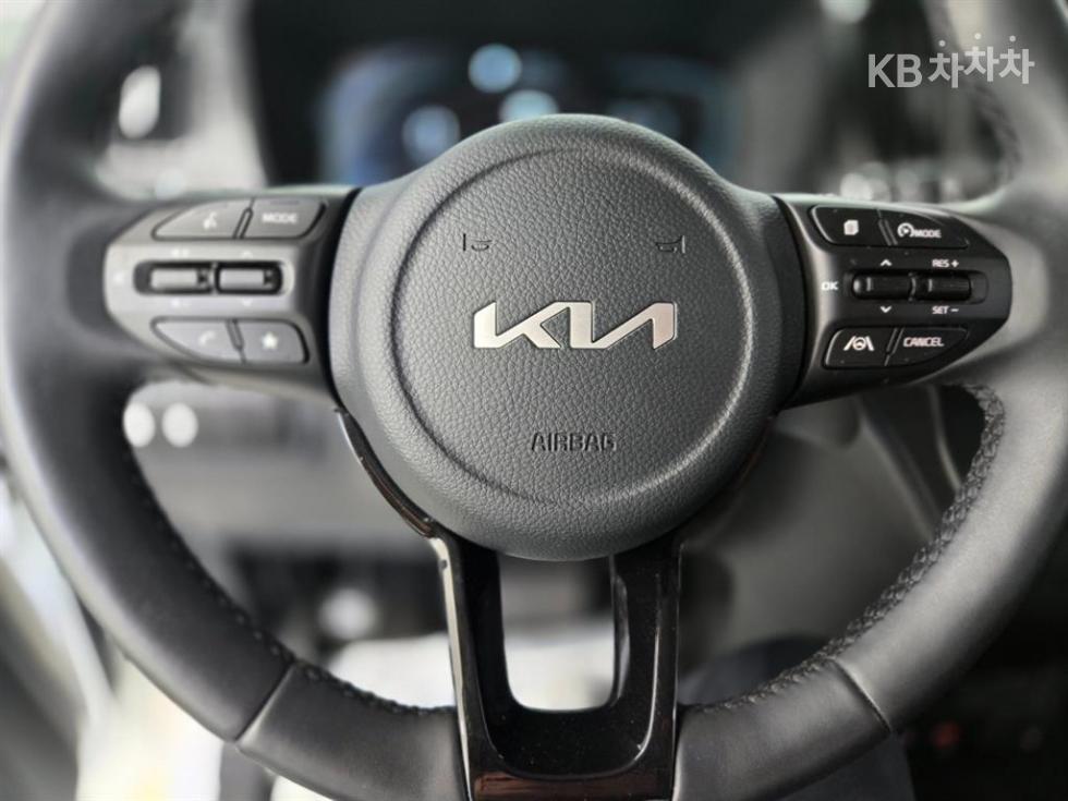 2023 - kia kia