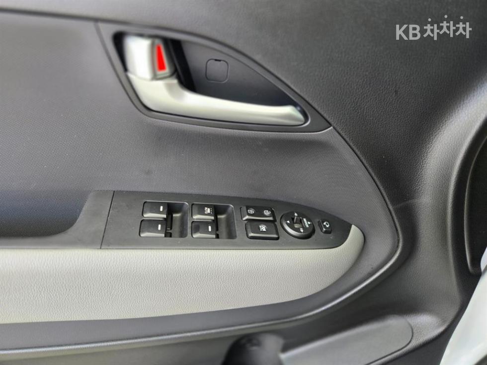 2023 - kia kia