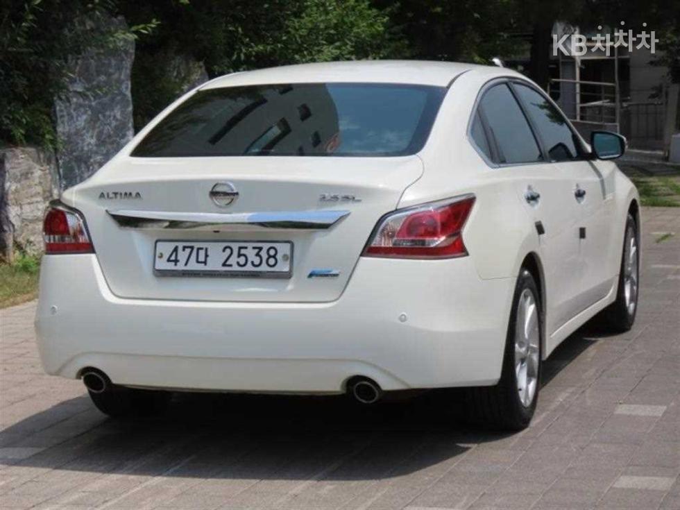 2014 - nissan altima