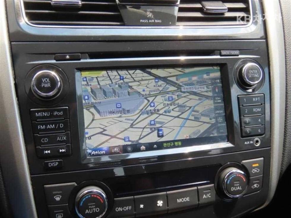 2014 - nissan altima