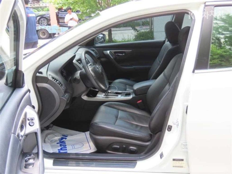 2014 - nissan altima