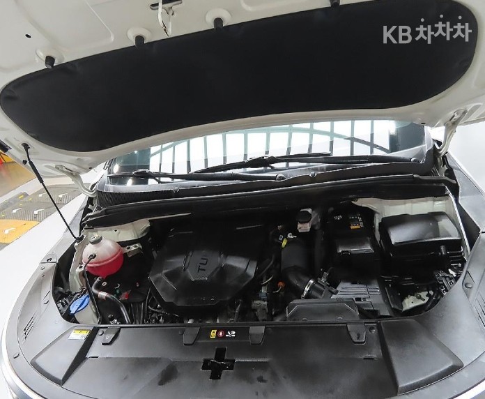 2022 - kia carnival